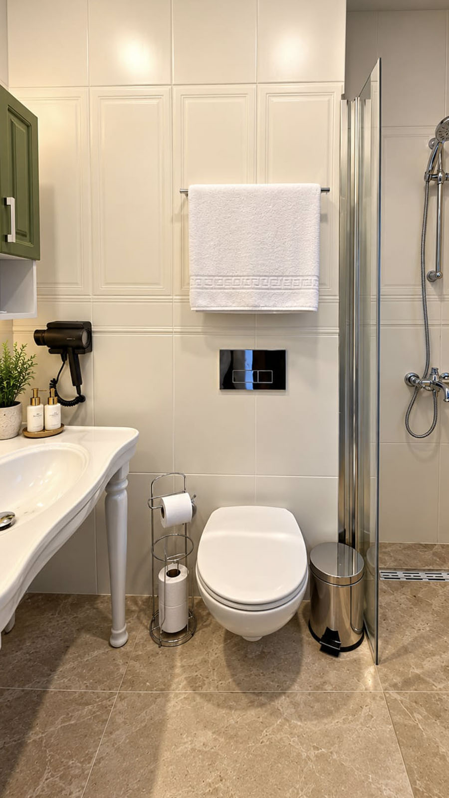Kıbrıs Konağı Double Room lüks ve modern banyo